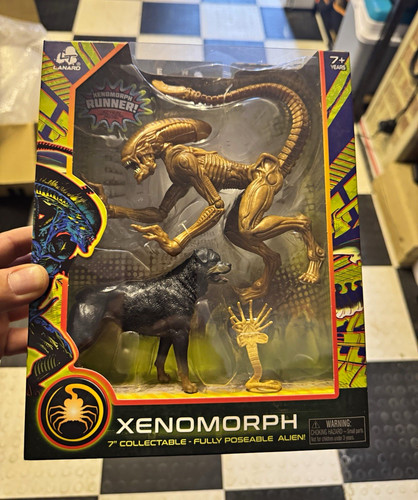 Lanard alien xenomorph runner - lanard,