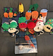 LARGE BUNDLE OF KEVIN THE CARROT AND FRIENDS "A CHRISTMAS CAROL" - 2021