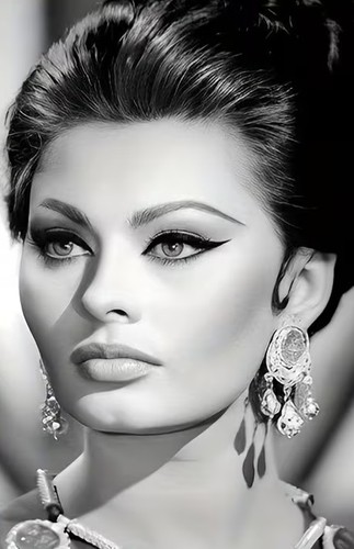 Sophia loren s classic - loren,,