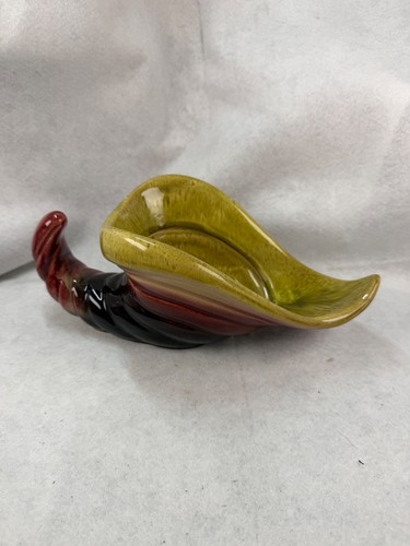 Vintage hull pottery - vintage,