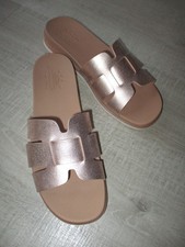 NEW SKECHERS Gold Plush Foam