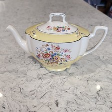 Vintage Johnsons Brothers Pareek yellow floral large 2 pints teapot 