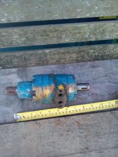 Char Lynn  hydraulic motor 207 1018 001 JCB  DROTT FORDSON CATERPILLAR 
