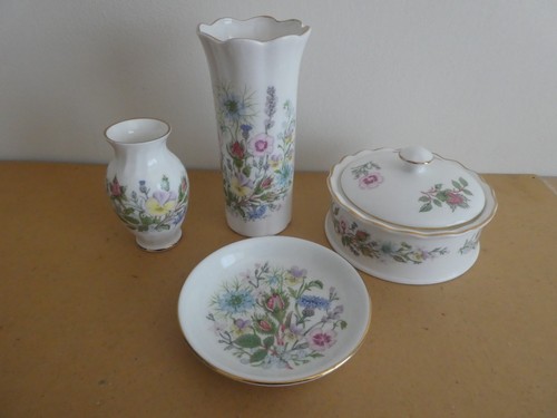 Aynsley wild tudor pieces - wild, x