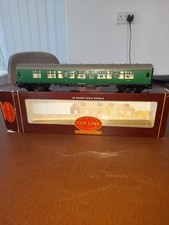 Hornby Coach OO Gauge Composit