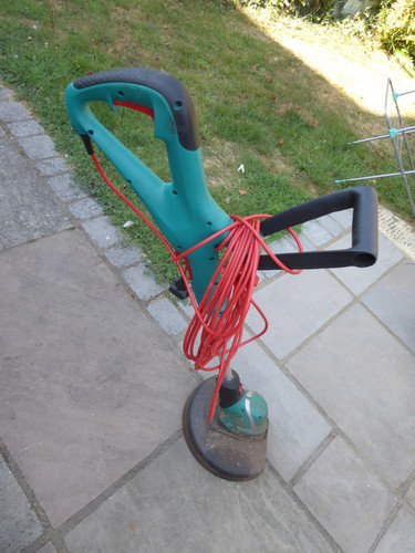 Bosch art 480w 230v - 230v, corded