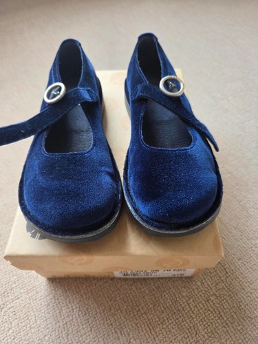 Red dead navy fabric shoes - red,