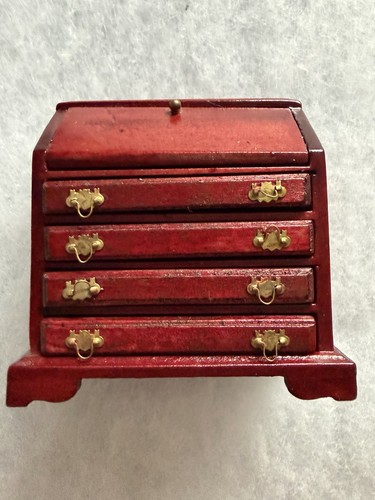 Dolls house bureau - bureau, writing