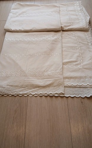 Vintage embroidered bedspread - vintage,