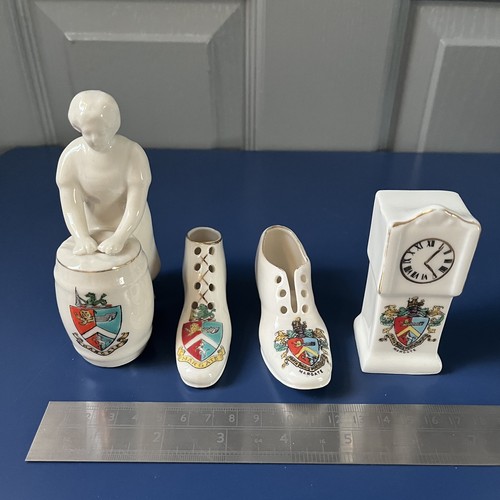 Margate crested china - , lot