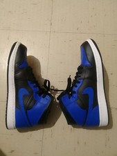 Nike Air Jordan 1 Mid Hyper