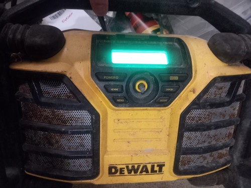 Dewalt dcr017 radio - dewalt,