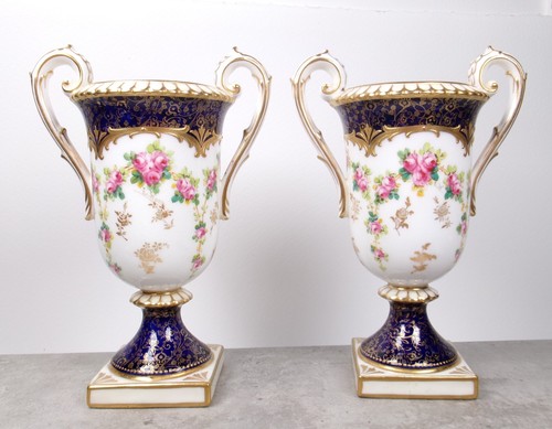 Royal doulton pair small - doulton, of