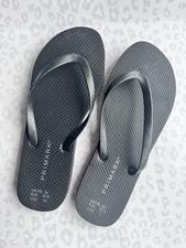 Primark Basic Black Flip Flops