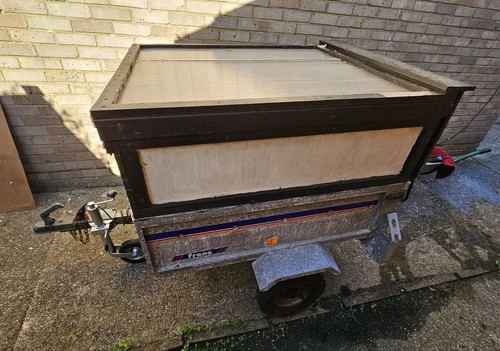 Lot a57 franc 4x3 utility - a57,