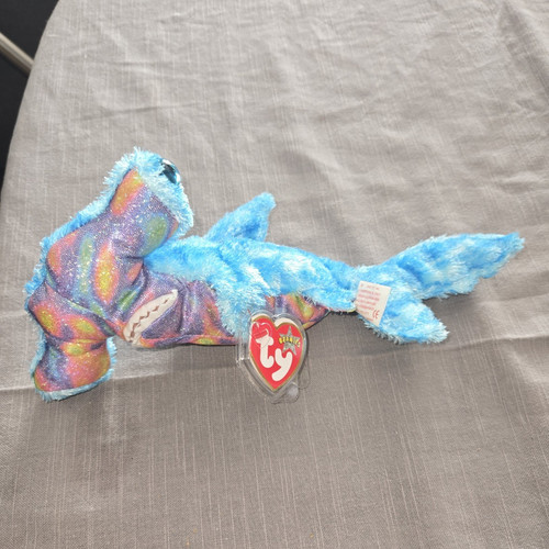 Beanie hammerhead shark - beanie,