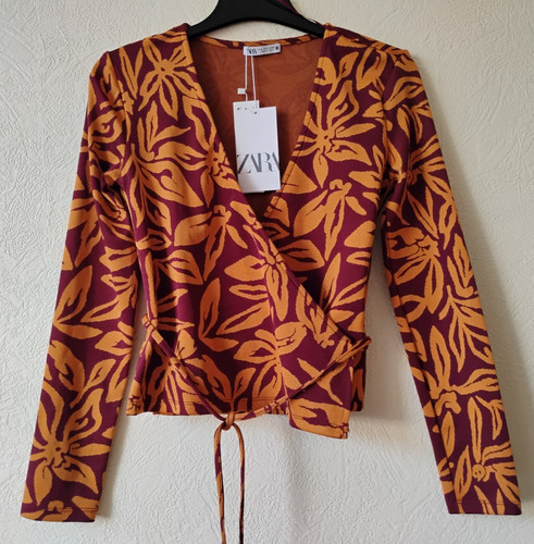 Bnwt zara wrap floral jacquard - bnwt,