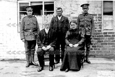 Tkk-51 RAMC Soldiers and Family, Rushden, Northamptonshire. Photo