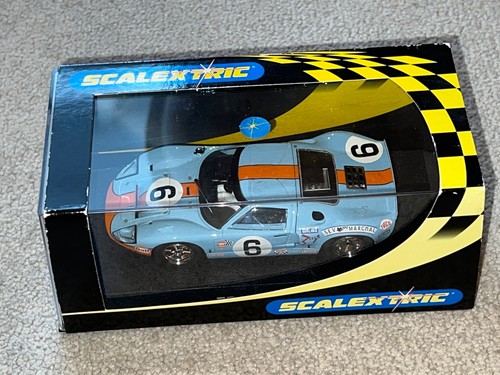 Mint scalextric c2404 ford - mint,