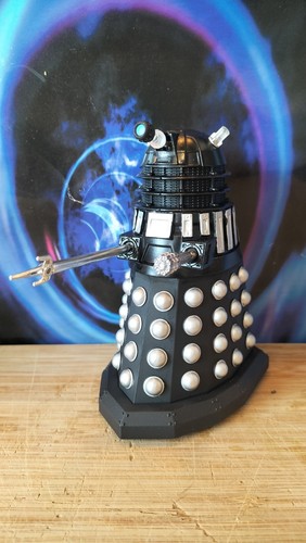 Who gallifrey war commander - dr,