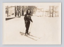 Old B&W Photo Woman on Skis