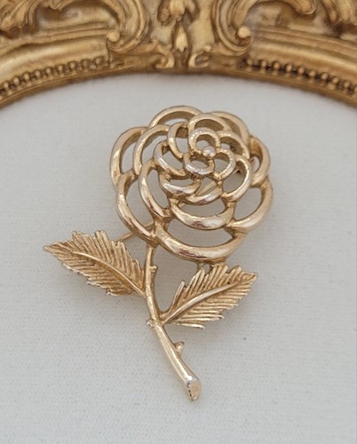 Vintage sarah coventry gold - vintage,