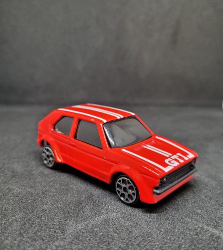 Maisto volkswagen golf - ,