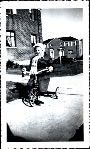 Vtg snapshot photo young child - photo,