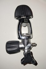 SCUBA cylinder filling valve