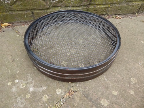 Vintage garden sieve - , metal