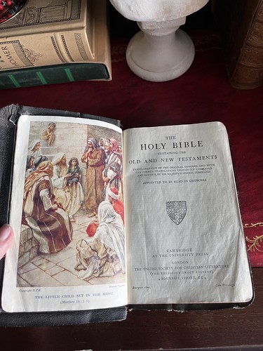 Vintage holy bible cambridge - holy,