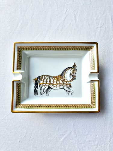 Hermes horse design ashtray - ,