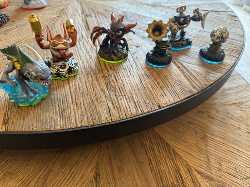Skylanders activision figures - activision,