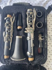 Notus Clarinet with Case and Accessories