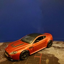 Motor Max Aston Martin V12