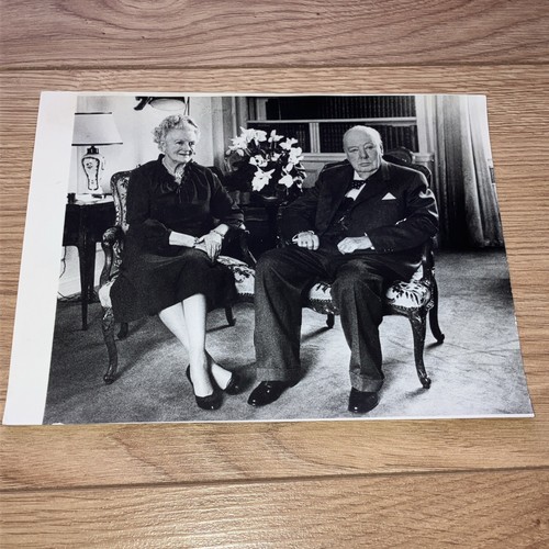 Winston churchill lady - &,