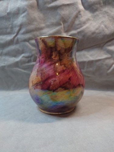 Oldcourt ware iridescent vase - oldcourt,