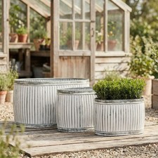 VINTAGE AGED RIBBED GALVANISED