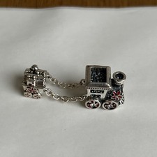 Pandora Santa In A Train