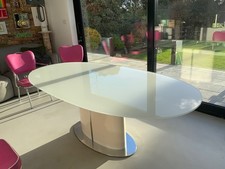 dinning table used glass top oval 220 long 95 wide