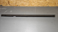 VW Golf MK5 Inner Window Trim Scraper Seal 5 Door Drivers Right OSF Front