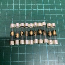 VINTAGE BULGIN 10A VINTAGE FUSES (SET OF 10)   1-1/4” (32MM)