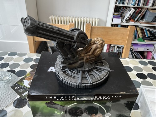 Alien space jockey statue - space,