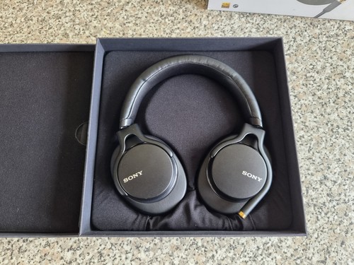 Sony mdr 1am2 headphones - sony,