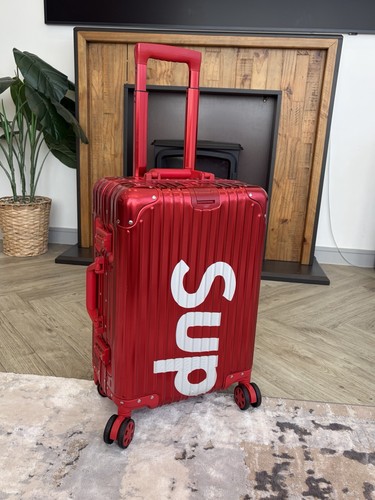 Red aluminium cabin suitcase - aluminium,