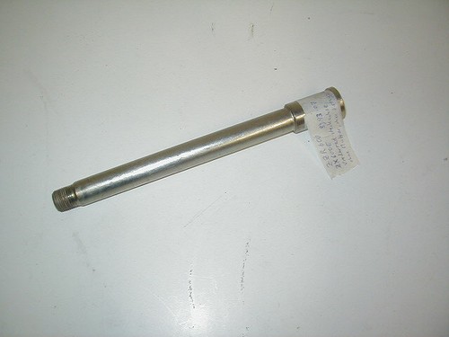 Front axle thru - front,