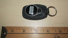 1 VINTAGE 70S MINI COOPER KEYCHAIN LEATHER PORTE CLEF RENAMEL CAR AUTOMOBILE