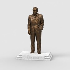 Alf Ramsey Statue – Portman