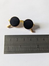 Vintage Round Sunglasses Pin Badge John Lennon Style