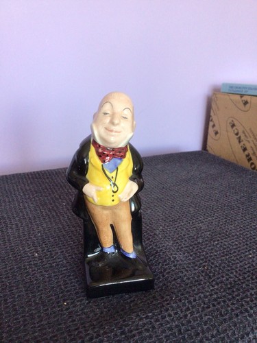 Royal doulton small figure - royal,